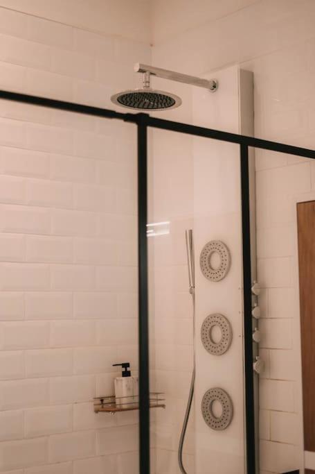 Ultimate Comfort ! Jacuzzi & Sauna. Besançon Dış mekan fotoğraf